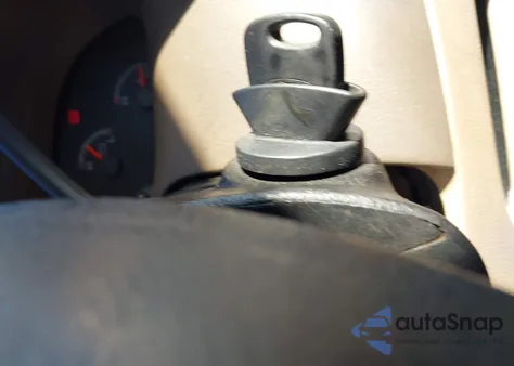 1999 Ford F-150 Lariat/Work Series/Xl/Xlt z USA, uszkodzony, nr VIN 1FTRF18W0XNB95244